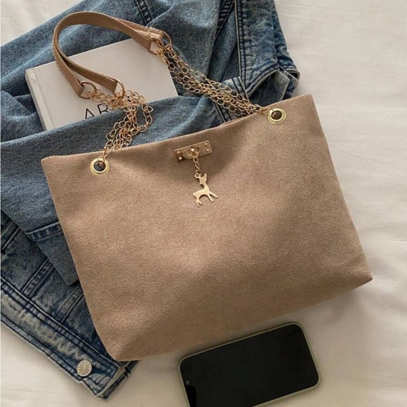 ⚠️Clearance Chain Shoulder Elegant Beige Tote Bag with Gold Chain Straps - Picture 6 of 7